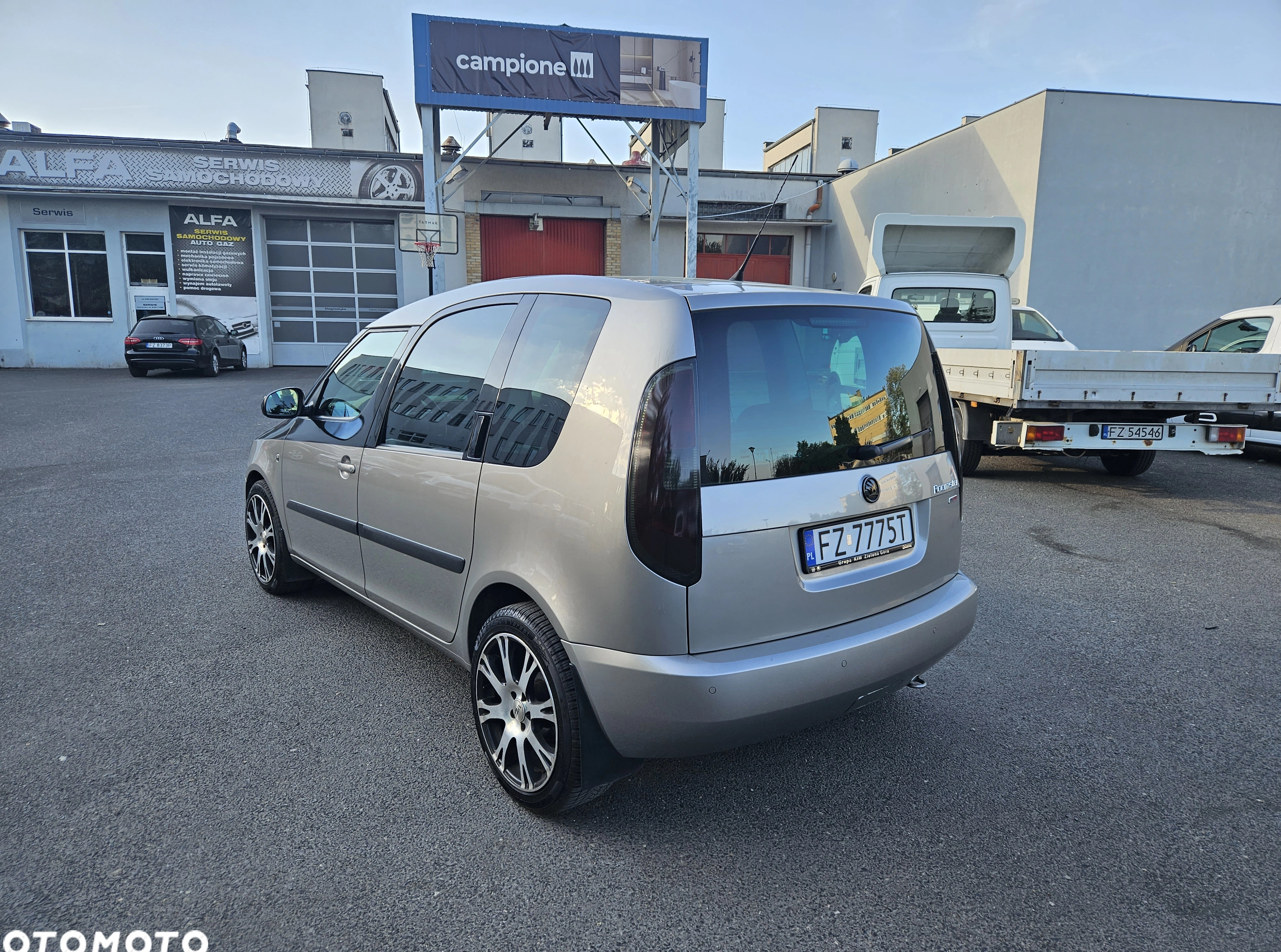 Skoda Roomster cena 19999 przebieg: 215000, rok produkcji 2011 z Góra małe 352